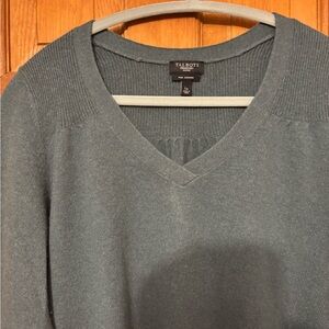 Talbots Cashmere  Olive Green V-Neck Sweater — Size LP — New Condition